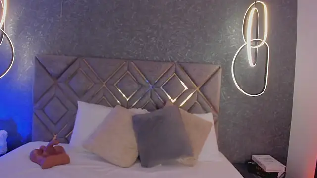 Bella-Swant online show from February 21, 7:38 pm