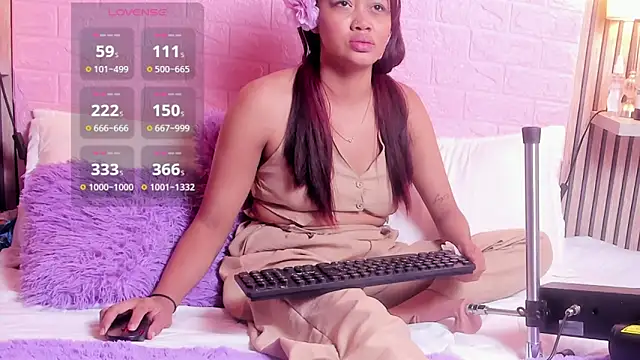 Snapshot of isa1_smith chatting on February 8, 3:26 am isa1 smith online show from February 8, 3:26 am