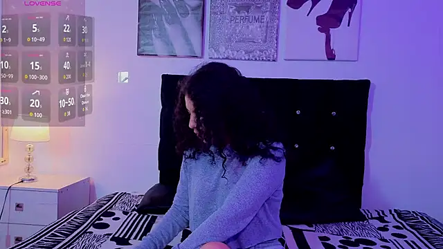 Zoe-yanin online show from February 24, 6:53 pm