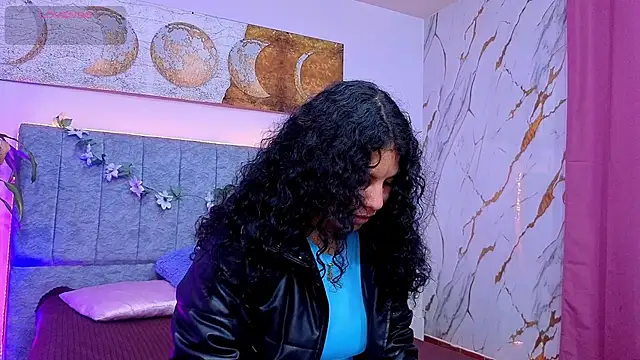 Zoe-yanin online show from February 7, 11:40 am