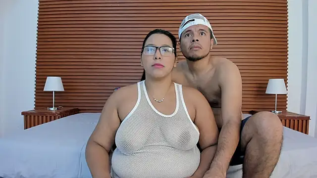 DeepandCurvy online show from July 24, 12:12 pm