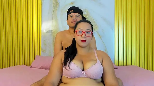 DeepandCurvy online show from March 21, 11:58 am