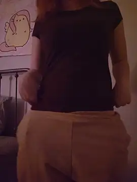 Snapshot of missydollxo chatting on February 28, 5:40 am missydollxo online show from February 28, 5:40 am