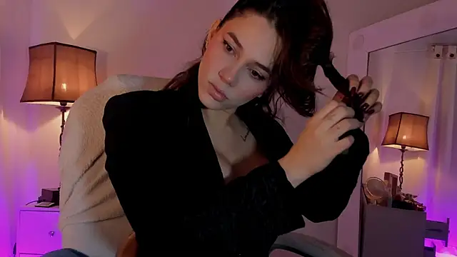 Victoria-swan online show from March 6, 12:33 pm