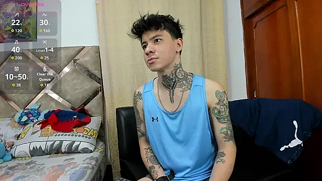 Snapshot of logan_smith02 chatting on February 16, 5:17 am logan smith02 online show from February 16, 5:17 am