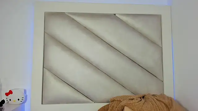 dakota cj online show from April 15, 4:29 am