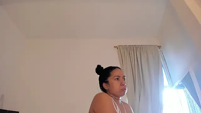 chiarafustox online show from February 22, 2:52 pm