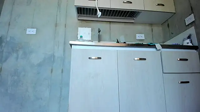 chiarafustox online show from March 21, 2:10 pm