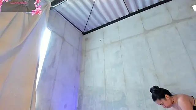 chiarafustox online show from March 15, 4:47 pm