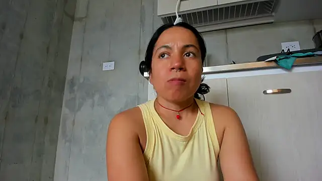 chiarafustox online show from March 24, 9:37 pm