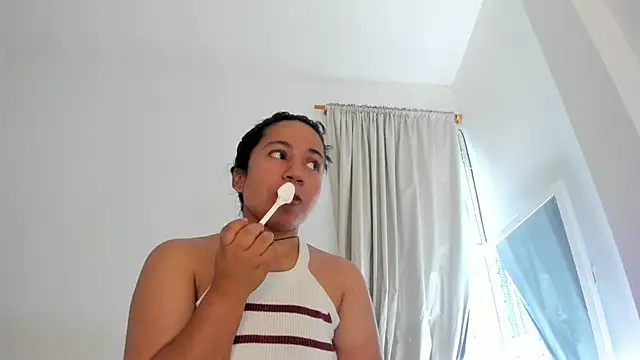 chiarafustox online show from February 24, 7:59 pm