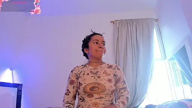 chiarafustox online show from February 11, 4:51 pm