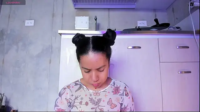 Snapshot of chiarafustox chatting on July 20, 1:35 pm chiarafustox online show from July 20, 1:35 pm