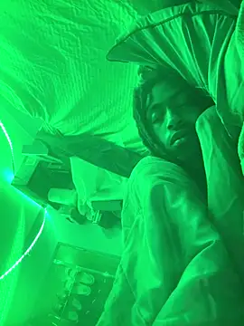 ThridLegTj online show from April 25, 6:16 am