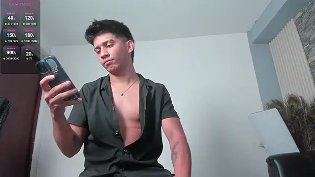 Thiago Olsen online show from February 4, 10:16 pm