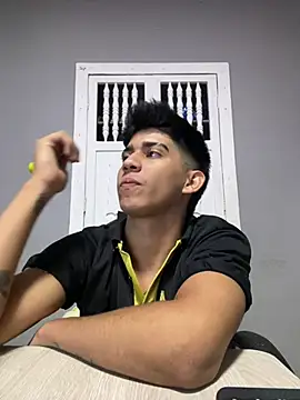 Thiago Olsen online show from February 1, 10:52 pm