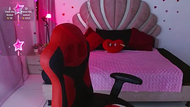 mia fox666 online show from May 19, 1:32 am