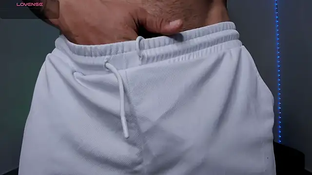 ryanwhite3 online show from February 7, 7:44 pm