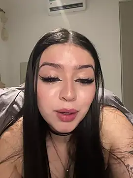 Snapshot of lolaaculaa chatting on February 11, 4:45 am lolaaculaa online show from February 11, 4:45 am