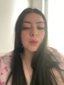lolaaculaa online show from April 27, 1:09 pm