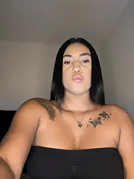 Snapshot of mari_pauli_xx chatting on February 20, 12:07 am mari pauli xx online show from February 20, 12:07 am