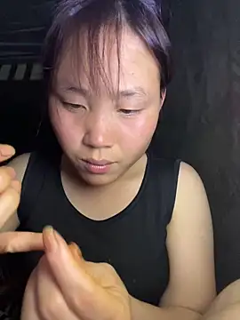 kekely online show from April 8, 3:46 pm