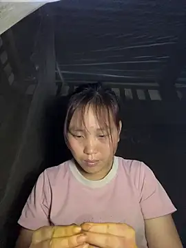 kekely online show from May 1, 10:04 pm
