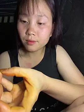 kekely online show from April 12, 3:04 pm