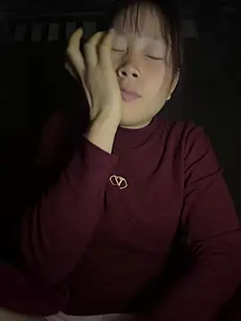 kekely online show from April 23, 2:19 pm