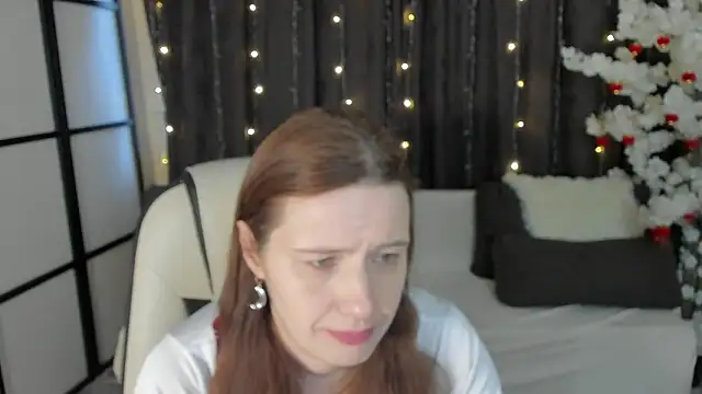 Snapshot of Kathrine_Meyer chatting on February 27, 2:01 am Kathrine Meyer online show from February 27, 2:01 am