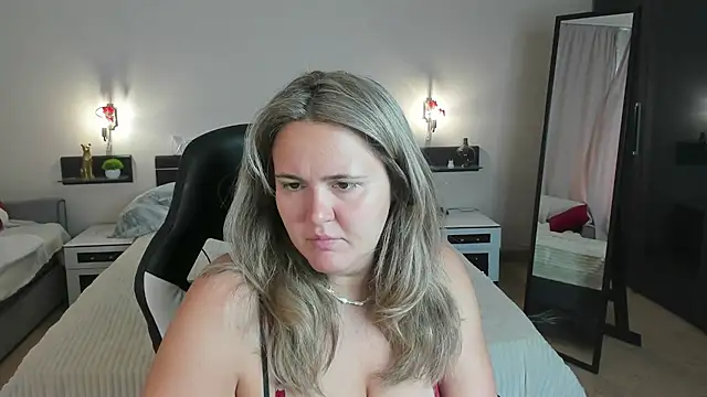 LilyBel online show from July 15, 1:01 am