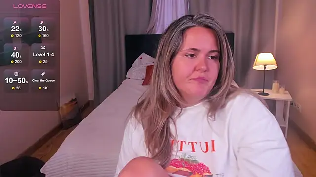 LilyBel online show from June 25, 5:12 am