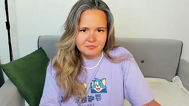 LilyBel online show from June 9, 12:55 am