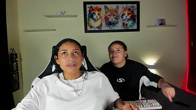 meredit cris23 online show from March 4, 5:15 am