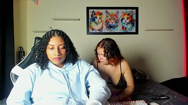 meredit cris23 online show from February 7, 5:59 am