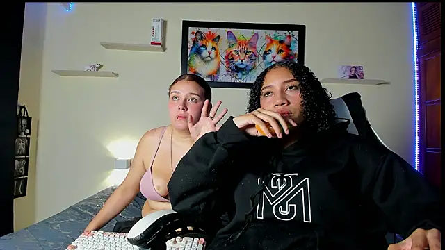 meredit cris23 online show from February 13, 2:33 am