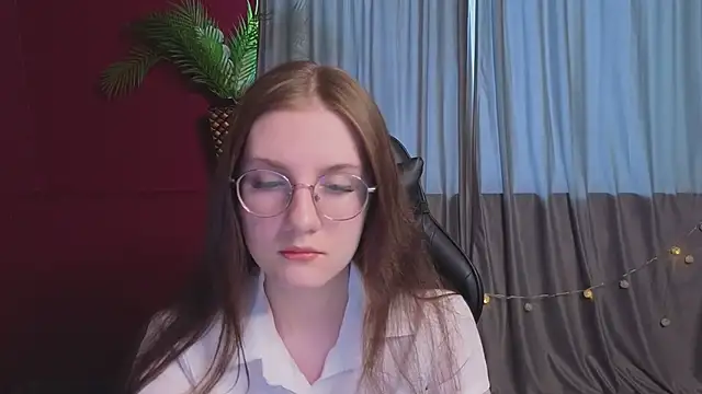 Snapshot of VixenLight chatting on February 24, 2:34 am VixenLight online show from February 24, 2:34 am