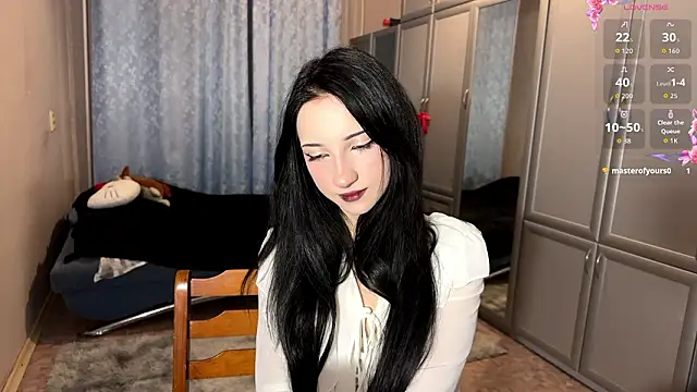 Snapshot of UrBabeLuna chatting on February 17, 4:59 pm UrBabeLuna online show from February 17, 4:59 pm