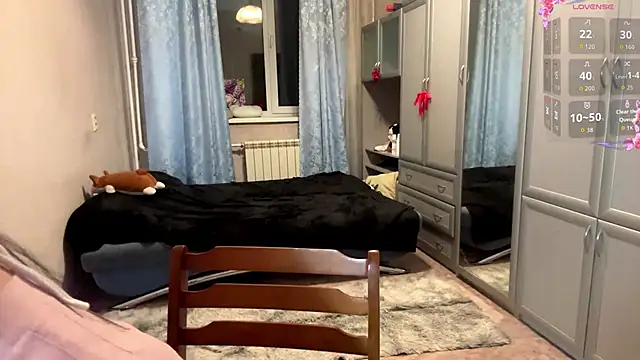 Snapshot of UrBabeLuna chatting on February 24, 4:08 pm UrBabeLuna online show from February 24, 4:08 pm