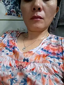 Baby-loveass69 online show from May 21, 12:13 pm