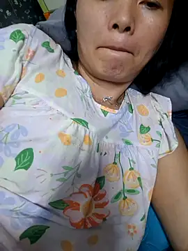Baby-loveass69 online show from May 3, 2:31 pm