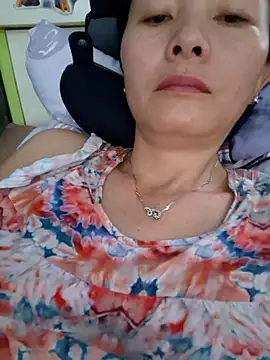 Baby-loveass69 online show from May 4, 11:18 pm