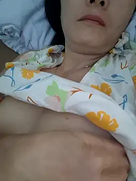 Baby-loveass69 online show from May 6, 12:03 am