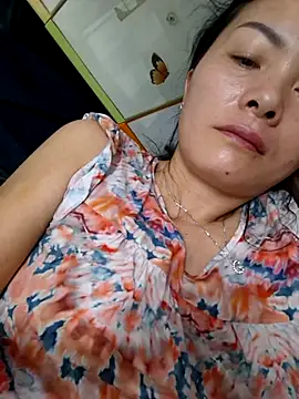 Baby-loveass69 online show from May 18, 10:58 pm