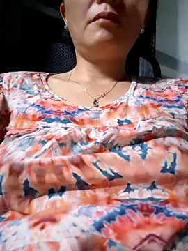 Baby-loveass69 online show from May 15, 12:14 pm