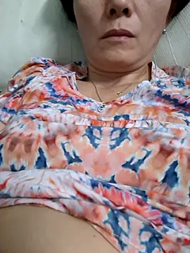 Baby-loveass69 online show from April 27, 2:37 pm