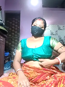 Snapshot of Fetish-Couple2 chatting on February 14, 7:58 pm Fetish-Couple2 online show from February 14, 7:58 pm