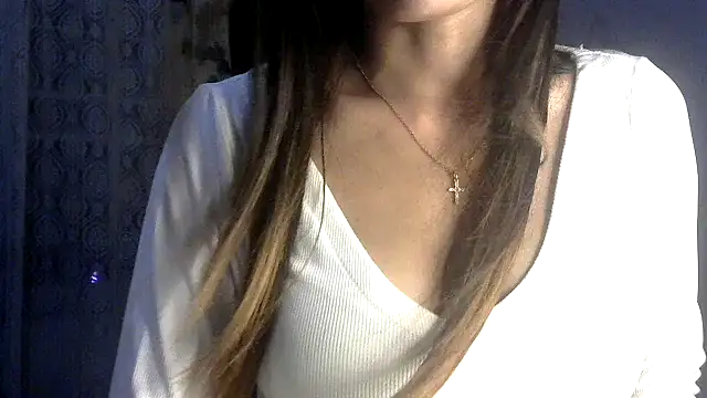 Snapshot of call_me_babyy chatting on July 10, 4:07 pm call me babyy online show from July 10, 4:07 pm