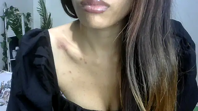 Snapshot of call_me_babyy chatting on March 30, 5:47 pm call me babyy online show from March 30, 5:47 pm