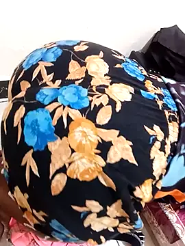 Snapshot of ShatraKaleesi chatting on February 3, 6:22 am ShatraKaleesi online show from February 3, 6:22 am